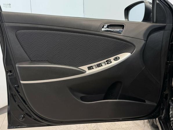 Hyundai Solaris I с пробегом 2011 года, цена 885 000 рублей, 68497 км, седан, Автокод Объявления