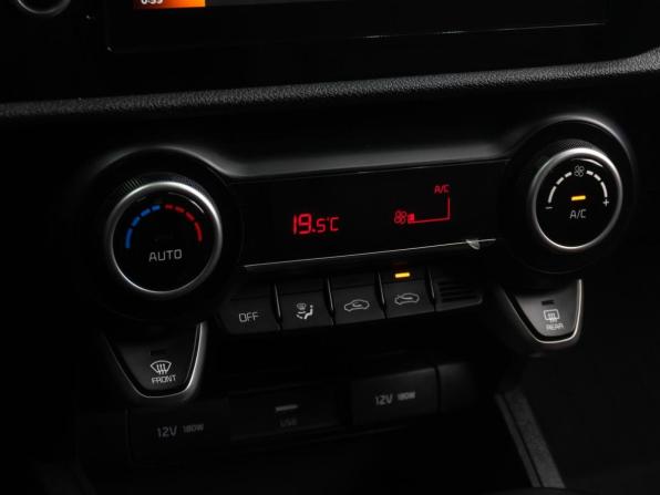 Kia Rio IV Рестайлинг с пробегом 2020 года, цена 1 869 000 рублей, 47426 км, седан, Автокод Объявления