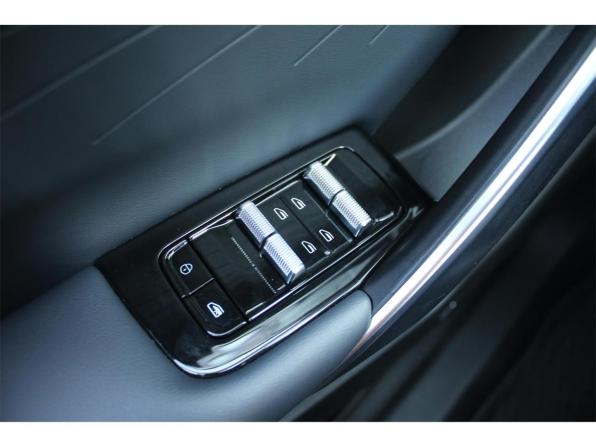 Geely Atlas II с пробегом 2023 года, цена 2 650 000 рублей, 10080 км, внедорожник, Автокод Объявления