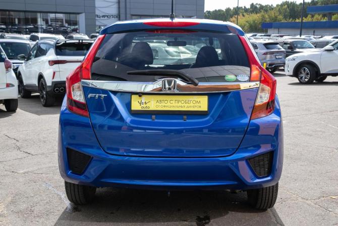 Honda Fit III с пробегом 2016 года, цена 929 000 рублей, 135000 км, хэтчбек, Автокод Объявления