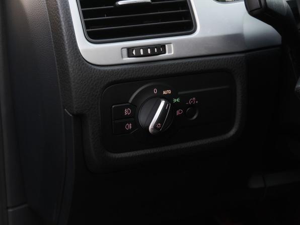 Volkswagen Touareg II с пробегом 2013 года, цена 2 078 000 рублей, 211043 км, внедорожник, Автокод Объявления