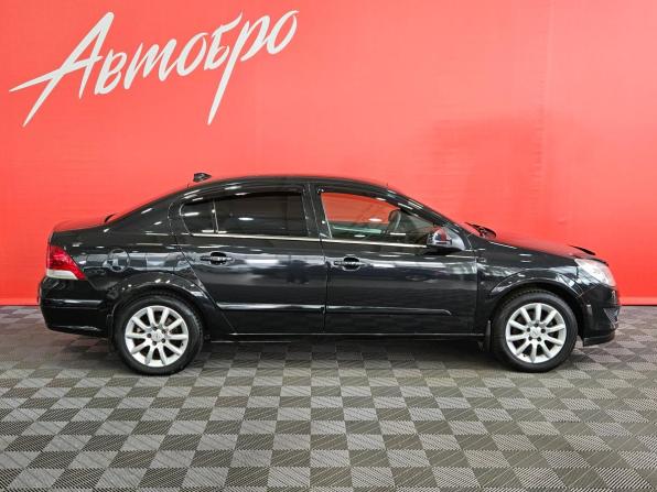 Opel Astra H Рестайлинг с пробегом 2012 года, цена 700 000 рублей, 96916 км, седан, Автокод Объявления