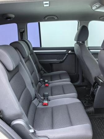 Volkswagen Touran I Рестайлинг 2 с пробегом 2010 года, цена 800 000 рублей, 158000 км, компактвэн, Автокод Объявления