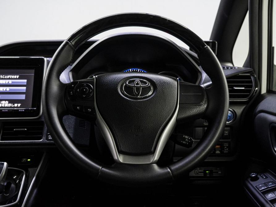 Toyota Esquire I Тюмень  - изображение 20