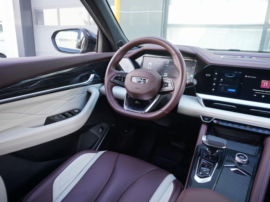 Geely Monjaro I Москва  - изображение 13