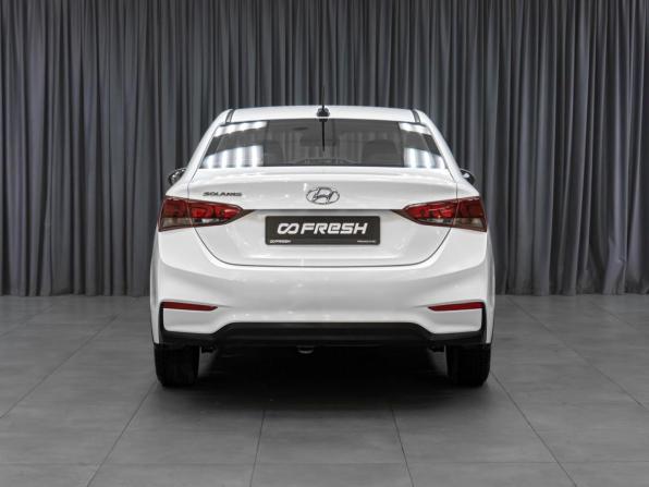 Hyundai Solaris II с пробегом 2018 года, цена 1 199 000 рублей, 145032 км, седан, Автокод Объявления