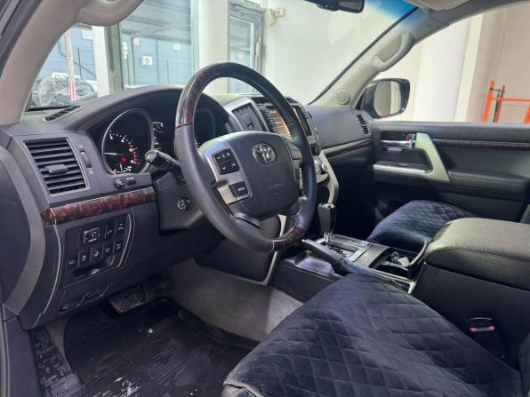 Toyota Land Cruiser 200 Series Рестайлинг 1 с пробегом 2012 года, цена 3 470 000 рублей, 182385 км, внедорожник, Автокод Объявления