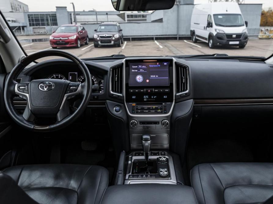 Toyota Land Cruiser 200 Series Рестайлинг 2 Москва  - изображение 12