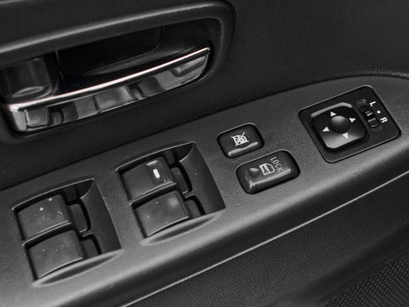 Mitsubishi ASX I Рестайлинг с пробегом 2012 года, цена 1 095 000 рублей, 189303 км, внедорожник, Автокод Объявления