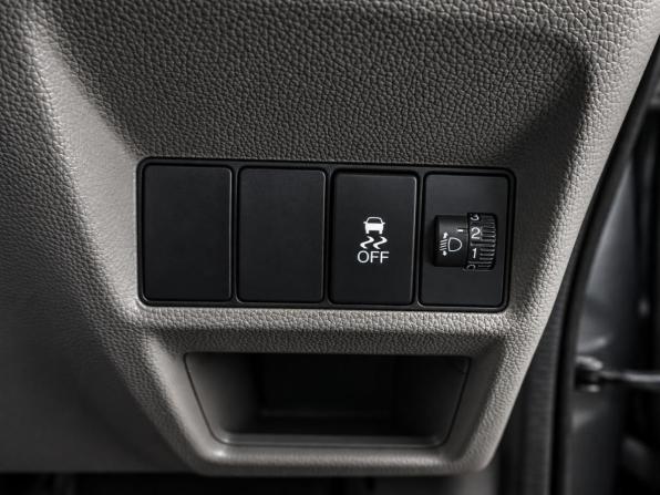 Honda Stepwgn V с пробегом 2015 года, цена 1 479 000 рублей, 160202 км, минивэн, Автокод Объявления