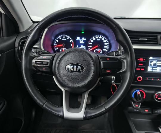 Kia Rio IV Рестайлинг с пробегом 2021 года, цена 1 455 000 рублей, 102644 км, седан, Автокод Объявления