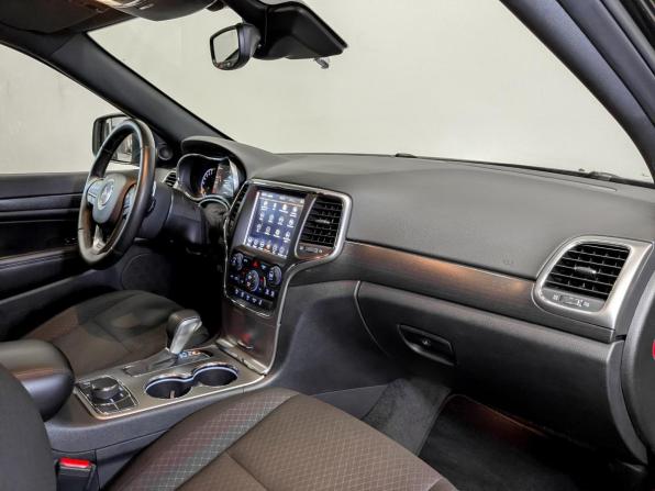 Jeep Grand Cherokee IV (WK2) Рестайлинг с пробегом 2018 года, цена 2 940 000 рублей, 141694 км, внедорожник, Автокод Объявления
