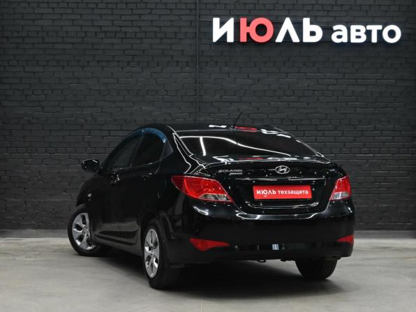 Hyundai Solaris I Рестайлинг с пробегом 2016 года, цена 1 130 000 рублей, 175407 км, седан, Автокод Объявления
