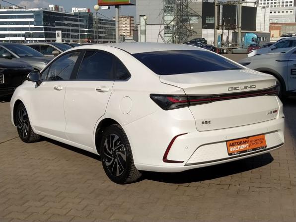 BAIC U5 Plus с пробегом 2023 года, цена 1 400 000 рублей, 10909 км, седан, Автокод Объявления
