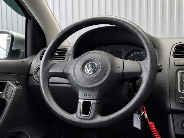 Volkswagen Polo V с пробегом 2014 года, цена 817 000 рублей, 161787 км, седан, Автокод Объявления