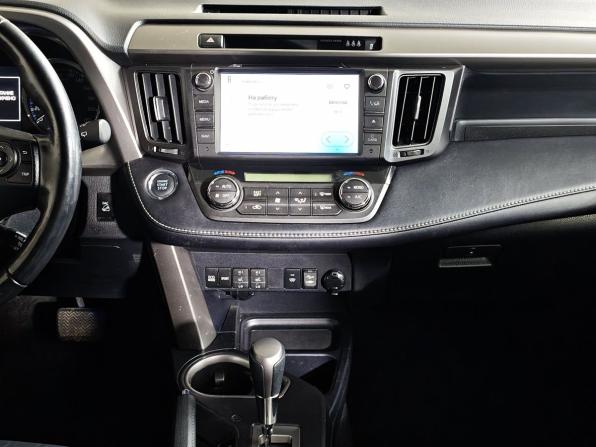 Toyota RAV4 IV (XA40) Рестайлинг с пробегом 2019 года, цена 2 493 000 рублей, 210285 км, внедорожник, Автокод Объявления