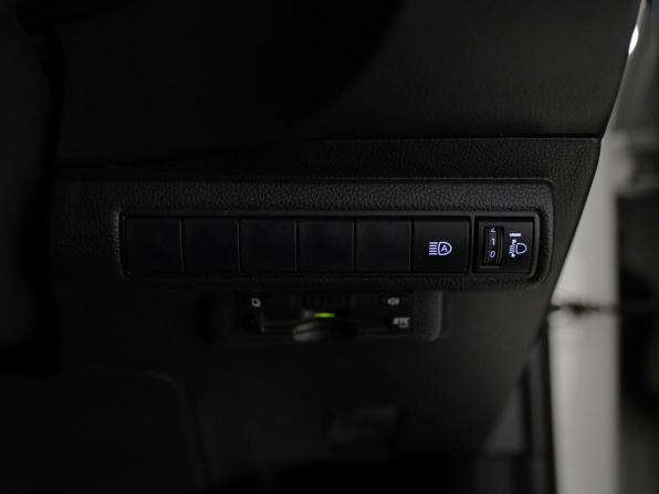 Toyota Corolla XII (E210) с пробегом 2019 года, цена 1 350 000 рублей, 87000 км, седан, Автокод Объявления