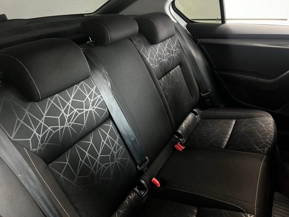 Skoda Octavia III (A7) Рестайлинг с пробегом 2020 года, цена 1 850 000 рублей, 105000 км, лифтбек, Автокод Объявления