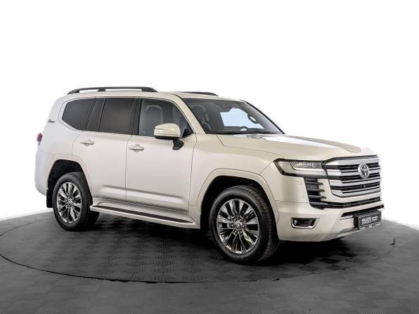 Toyota Land Cruiser 300 Series с пробегом 2022 года, цена 10 780 000 рублей, 18425 км, внедорожник, Автокод Объявления