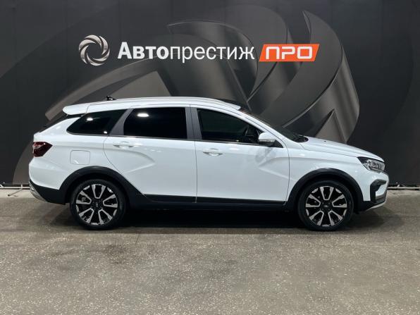 Lada (ВАЗ) Vesta I Рестайлинг (NG) с пробегом 2024 года, цена 1 377 000 рублей, 31095 км, универсал, Автокод Объявления