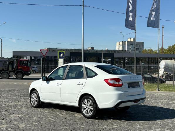 Lada (ВАЗ) Granta I Рестайлинг с пробегом 2022 года, цена 730 000 рублей, 71856 км, хэтчбек, Автокод Объявления