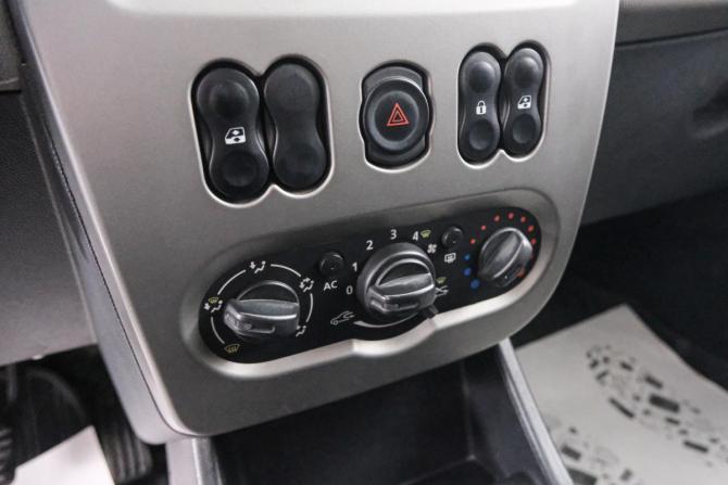 Renault Sandero I с пробегом 2012 года, цена 689 000 рублей, 108000 км, хэтчбек, Автокод Объявления