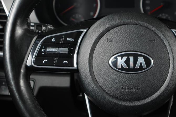 Kia Seltos I с пробегом 2021 года, цена 2 359 000 рублей, 122500 км, внедорожник, Автокод Объявления