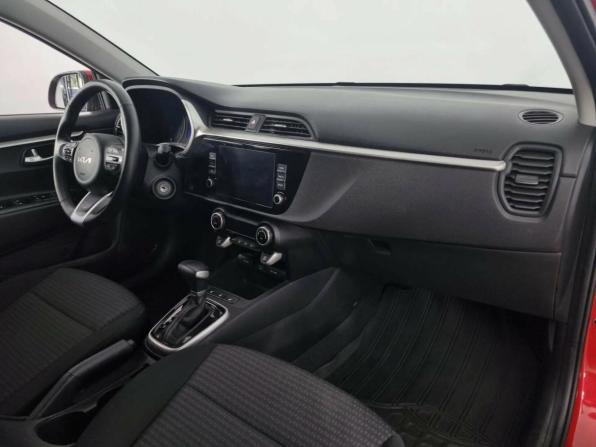 Kia Rio IV Рестайлинг с пробегом 2021 года, цена 1 792 000 рублей, 60210 км, хэтчбек, Автокод Объявления