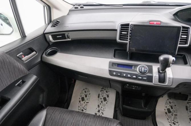 Honda Freed I Рестайлинг 2 с пробегом 2014 года, цена 1 249 000 рублей, 242000 км, компактвэн, Автокод Объявления