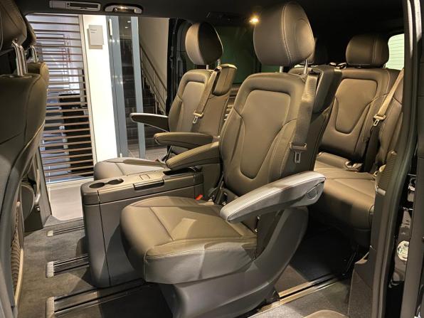 Mercedes-Benz V-Класс III (W447) Рестайлинг 2 с пробегом 2023 года, цена 15 950 000 рублей, 10 км, минивэн, Автокод Объявления