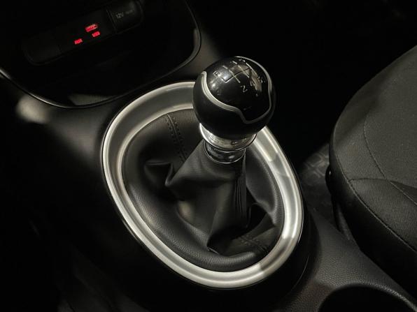 Kia Soul II Рестайлинг с пробегом 2019 года, цена 1 499 000 рублей, 43509 км, хэтчбек, Автокод Объявления