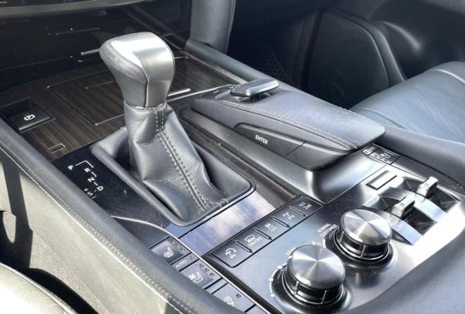Lexus LX III Рестайлинг 2 с пробегом 2016 года, цена 6 517 000 рублей, 155471 км, внедорожник, Автокод Объявления