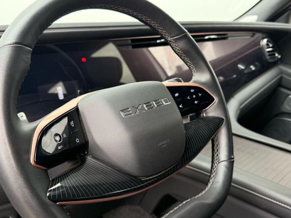 Exeed VX I Рестайлинг с пробегом 2024 года, цена 3 548 000 рублей, 29452 км, внедорожник, Автокод Объявления