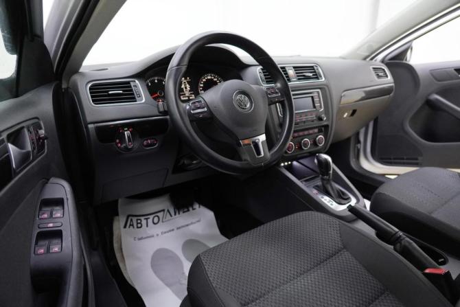 Volkswagen Jetta VI с пробегом 2013 года, цена 549 000 рублей, 132342 км, седан, Автокод Объявления