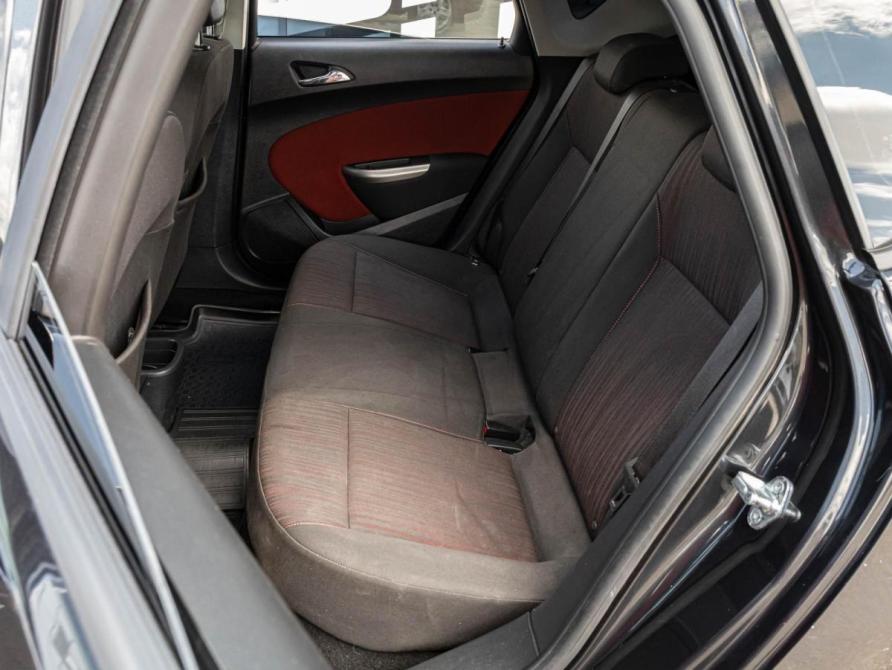 Opel Astra J Краснодар  - изображение 9