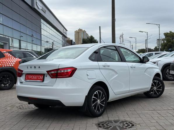 Lada (ВАЗ) Vesta I с пробегом 2015 года, цена 799 000 рублей, 102000 км, седан, Автокод Объявления