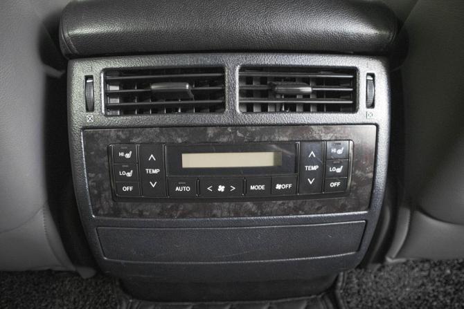 Toyota Land Cruiser 200 Series с пробегом 2009 года, цена 3 449 000 рублей, 318000 км, внедорожник, Автокод Объявления