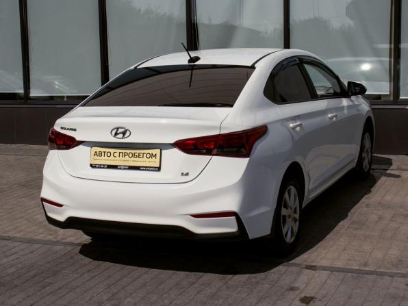 Hyundai Solaris II с пробегом 2018 года, цена 1 229 000 рублей, 132576 км, седан, Автокод Объявления