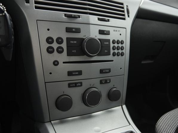 Opel Astra H Рестайлинг с пробегом 2012 года, цена 748 000 рублей, 78005 км, хэтчбек, Автокод Объявления