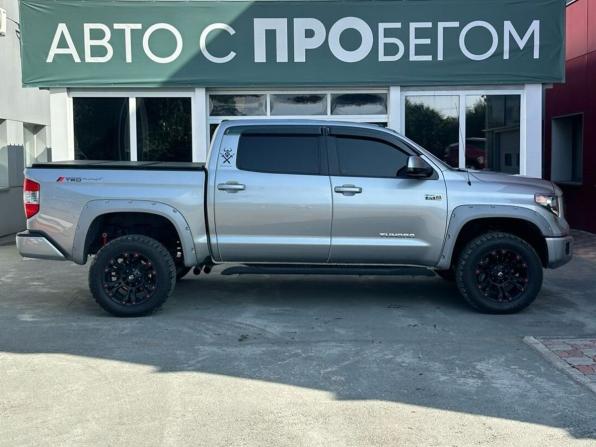 Toyota Tundra II Рестайлинг с пробегом 2015 года, цена 6 300 000 рублей, 110321 км, пикап, Автокод Объявления
