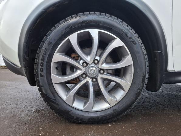 Nissan Juke I с пробегом 2013 года, цена 880 000 рублей, 127003 км, внедорожник, Автокод Объявления
