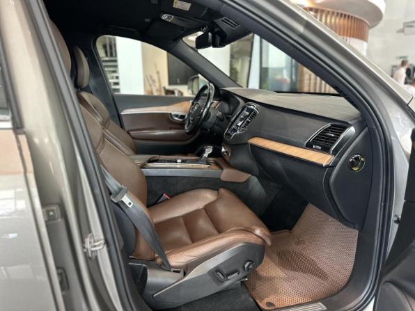 Volvo XC90 II Рестайлинг 1 с пробегом 2021 года, цена 4 949 000 рублей, 125930 км, внедорожник, Автокод Объявления