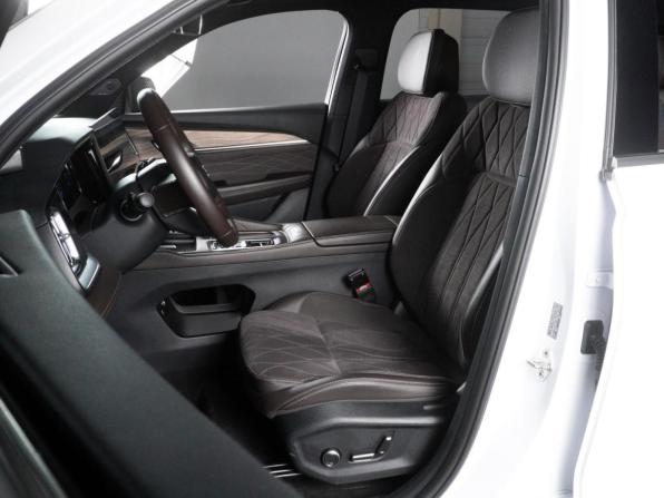 Geely Monjaro I Рестайлинг 2 (China Market) с пробегом 2025 года, цена 3 790 000 рублей, 40100 км, внедорожник, Автокод Объявления