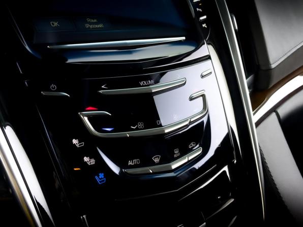 Cadillac Escalade IV с пробегом 2019 года, цена 4 755 000 рублей, 85142 км, внедорожник, Автокод Объявления