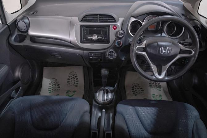 Honda Fit II с пробегом 2011 года, цена 799 000 рублей, 155000 км, хэтчбек, Автокод Объявления