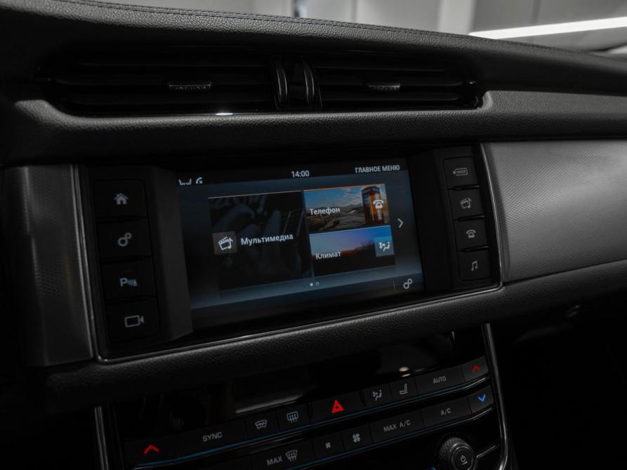 Jaguar XF II Москва  - изображение 17