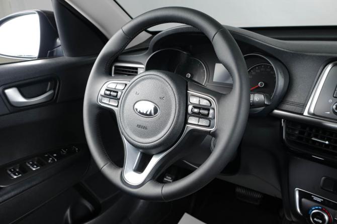 Kia Optima IV с пробегом 2016 года, цена 1 699 000 рублей, 142345 км, седан, Автокод Объявления