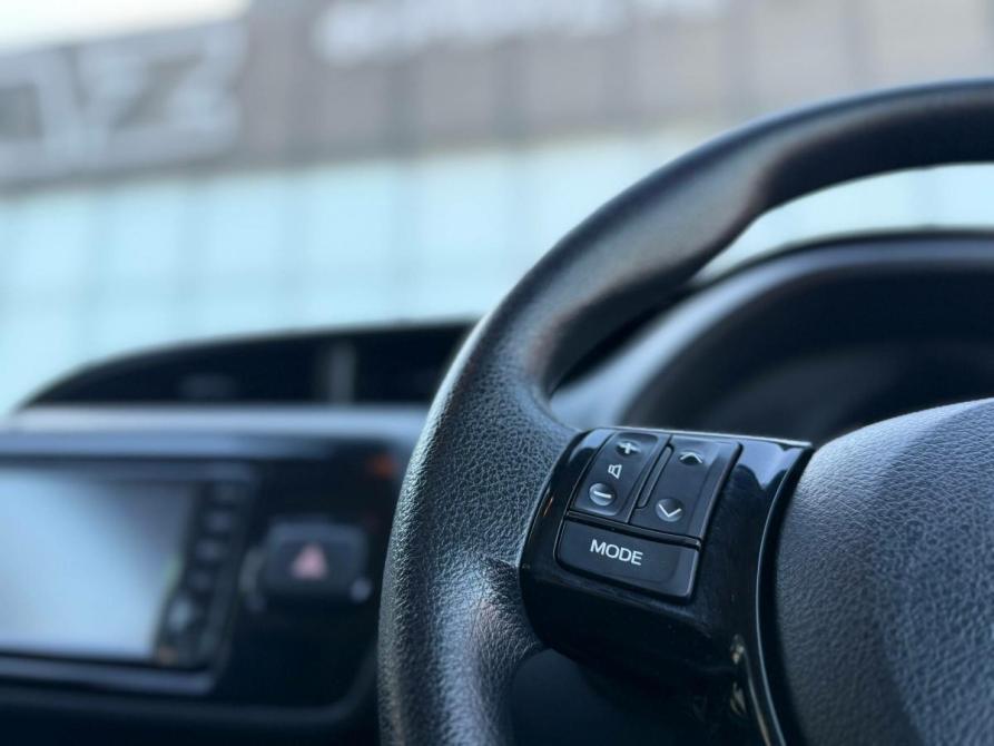 Toyota Vitz III (XP130) Рестайлинг 2 Омск  - изображение 18