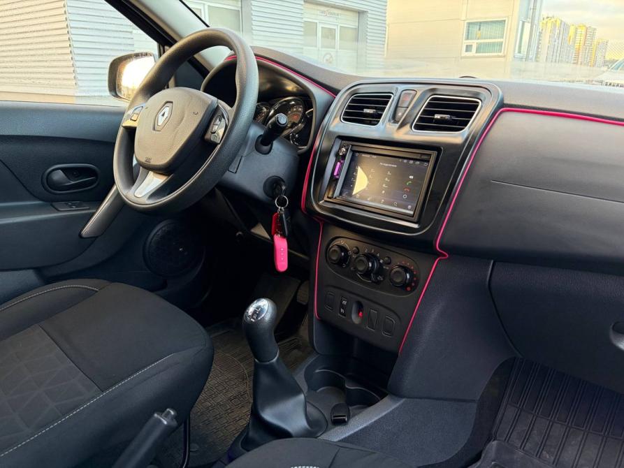 Renault Sandero II Санкт-Петербург  - изображение 8