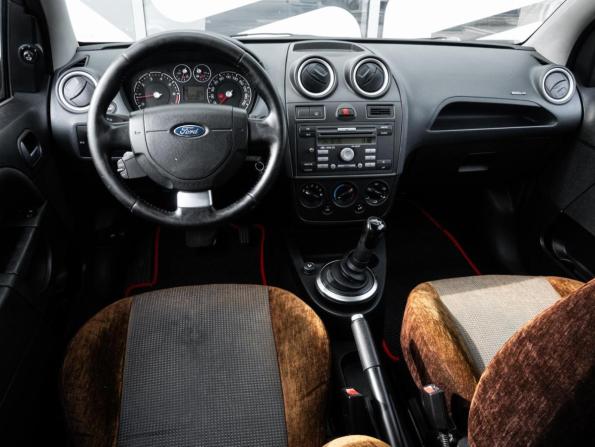 Ford Fiesta Mk5 с пробегом 2006 года, цена 430 000 рублей, 200027 км, хэтчбек, Автокод Объявления